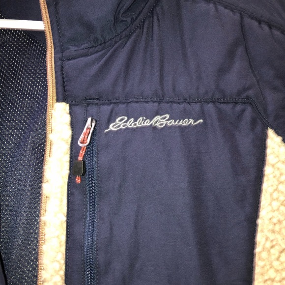 Eddie Bauer Sherpa Vest - Picture 2 of 4